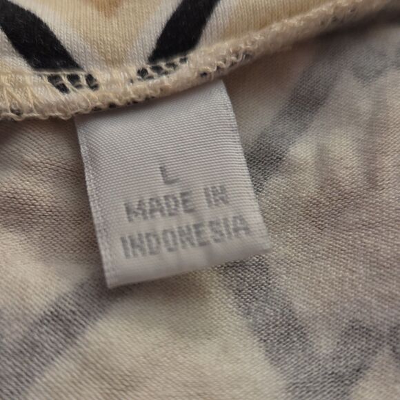 New York & Company Women's Stretch Geometric Scoop Neck Tank Top Beige Black L - Picture 3 of 6